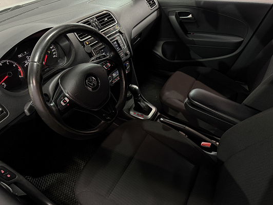 Volkswagen Polo Life, 2017 года, пробег 166090 км