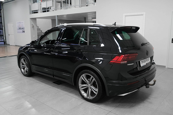 Volkswagen Tiguan Highline, 2018 года, пробег 251323 км