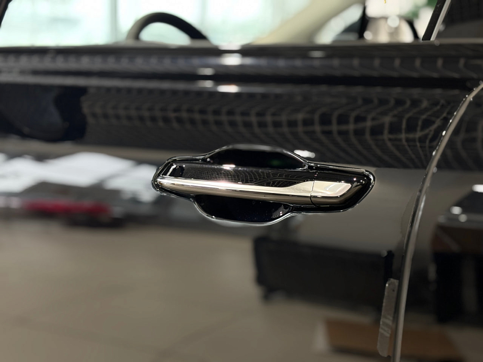 Hongqi HS3 Делюкс, черный