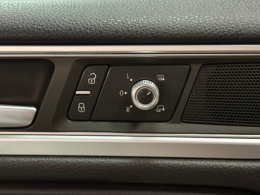 Volkswagen Touareg R-line, 2014 года, пробег 160000 км