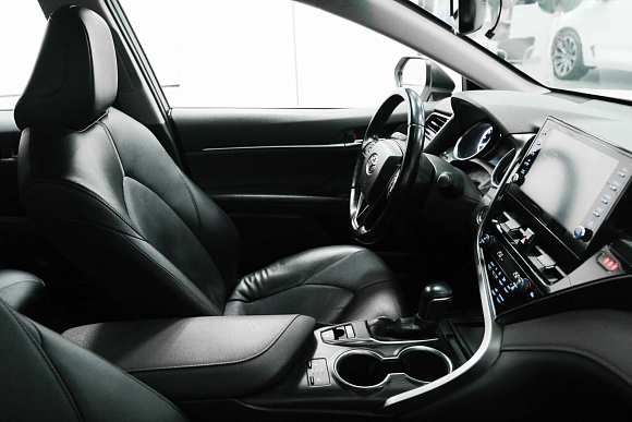 Toyota Camry Элеганс, 2021 года, пробег 107046 км