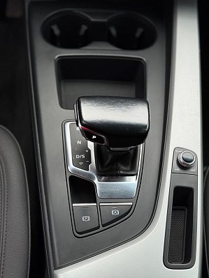 Audi A4 35 TFSI S tronic Edition One, 2020 года, пробег 124378 км