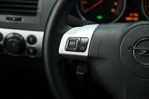 Opel Astra, 2014 года, пробег 188378 км