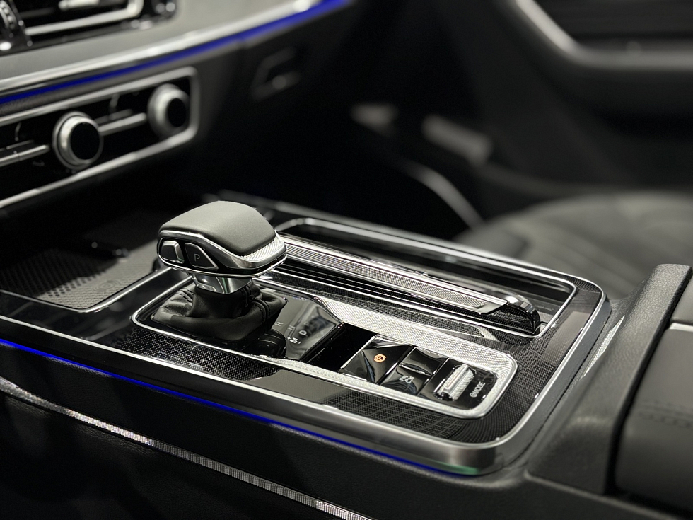 Hongqi HS3 Comfort, серый