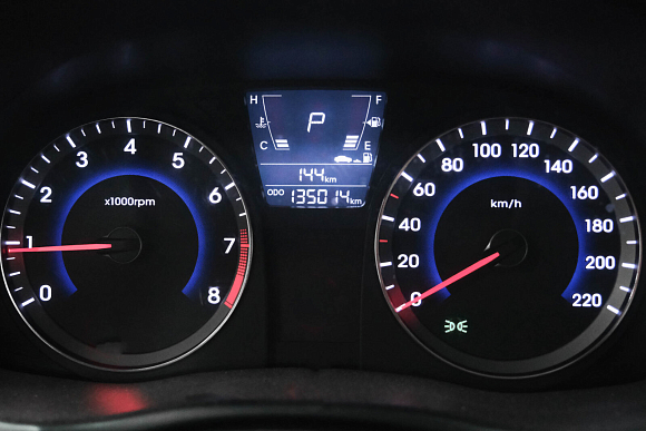 Hyundai Solaris Active, 2013 года, пробег 137000 км