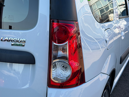 Lada (ВАЗ) Largus Luxe Prestige Glonass (5 мест) (2018-2019), 2019 года, пробег 92144 км