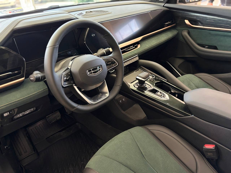 Geely Monjaro Luxury, зеленый