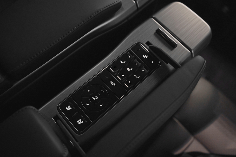 Rox 01 Бизнес Версия / Business Edition, черный