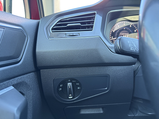 Volkswagen Tiguan Exclusive, 2017 года, пробег 127884 км