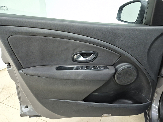 Renault Megane, 2010 года, пробег 235128 км