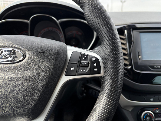 Lada (ВАЗ) Vesta Luxe, 2019 года, пробег 113000 км