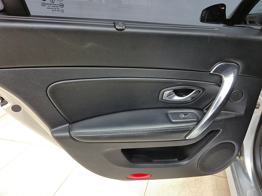 Renault Latitude Privilege, 2012 года, пробег 217598 км