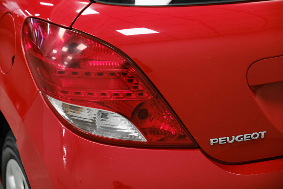 Peugeot 207 Envy, 2009 года, пробег 197615 км