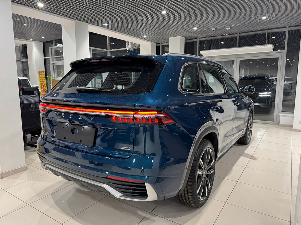 Geely Monjaro Exclusive, синий