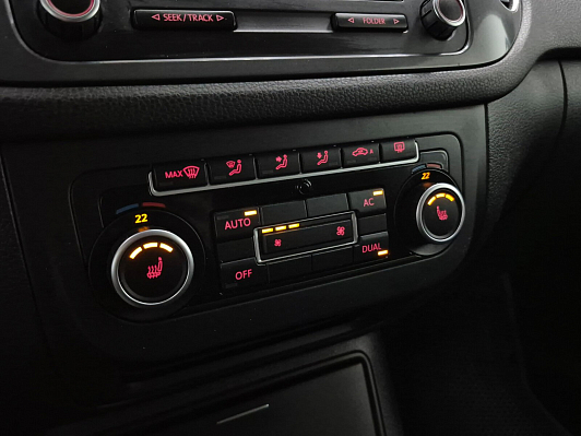 Volkswagen Tiguan Trend&Fun, 2012 года, пробег 162560 км