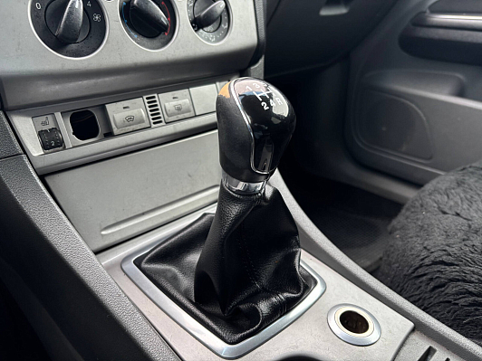 Ford Focus Comfort, 2010 года, пробег 195348 км