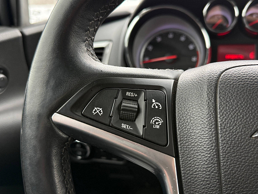 Opel Astra Cosmo, 2013 года, пробег 142563 км