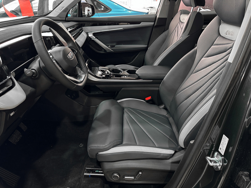 Geely Atlas Flagship Sport, зеленый