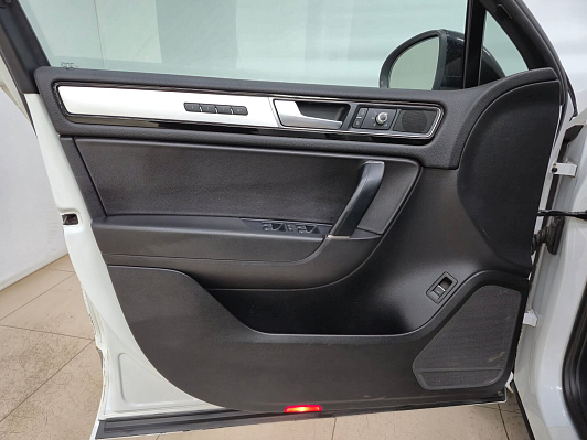 Volkswagen Touareg Wolfsburg Edition, 2017 года, пробег 229911 км