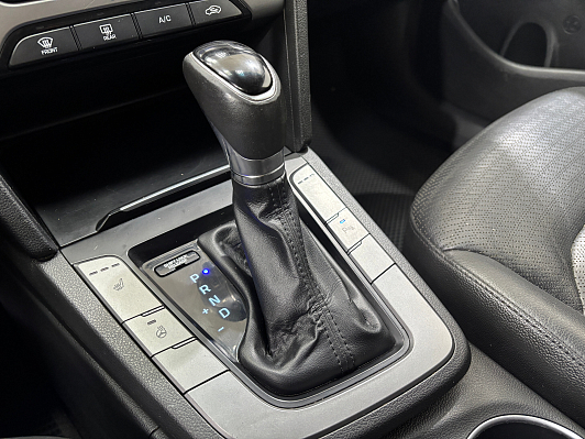 Hyundai Elantra Comfort + Style + High-Tech, 2016 года, пробег 193268 км