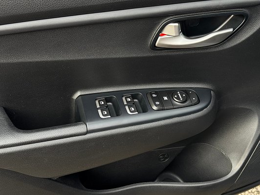 Kia Rio, 2019 года, пробег 57359 км