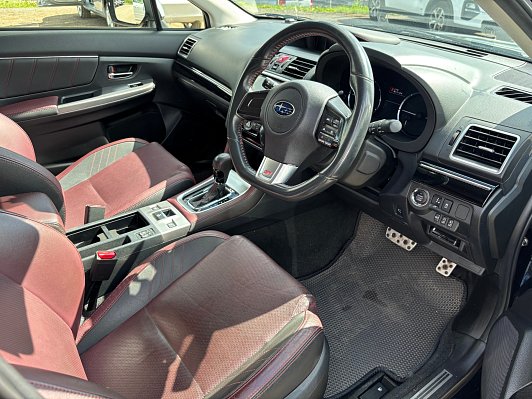 Subaru Levorg, 2017 года, пробег 52784 км