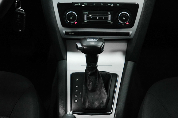 Skoda Octavia Ambition, 2011 года, пробег 133000 км