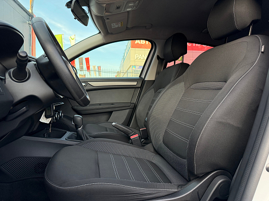 Renault Arkana Style, 2019 года, пробег 131466 км