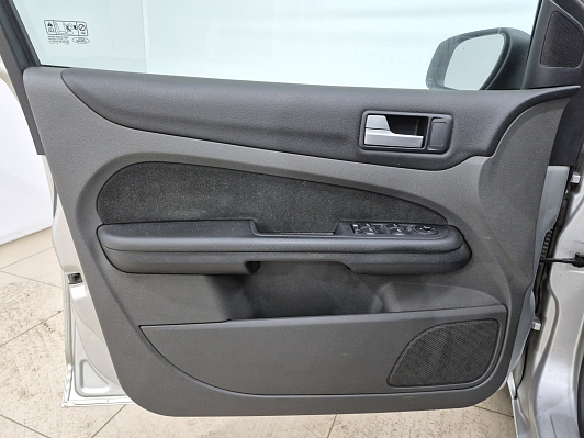 Ford Focus Ghia, 2006 года, пробег 308226 км