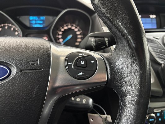 Ford Focus Titanium, 2012 года, пробег 158586 км
