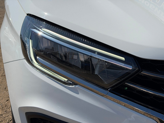 Lada (ВАЗ) Vesta, 2023 года, пробег 15000 км
