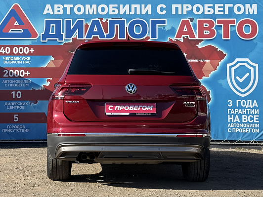 Volkswagen Tiguan Exclusive, 2017 года, пробег 127884 км