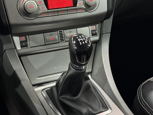 Ford Focus Comfort, 2010 года, пробег 301000 км