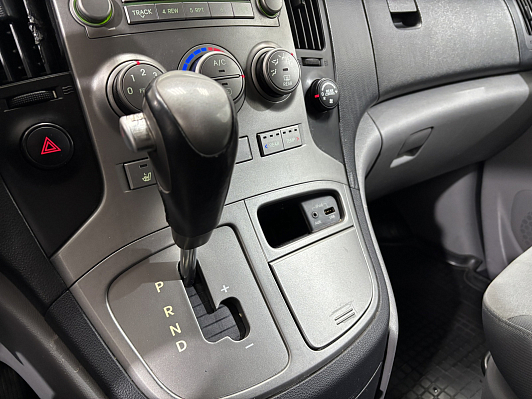 Hyundai H-1 Dynamic, 2012 года, пробег 256600 км