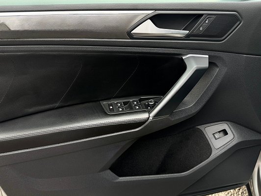 Volkswagen Tiguan, 2018 года, пробег 131067 км