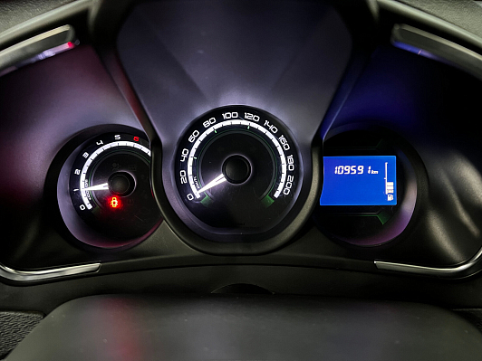 Lada (ВАЗ) XRAY Comfort, 2018 года, пробег 110000 км
