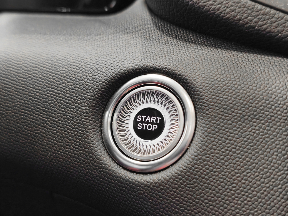 Hongqi HS3 Comfort, черный