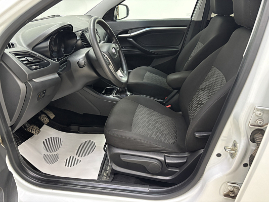 Lada (ВАЗ) Vesta Comfort, 2018 года, пробег 111186 км