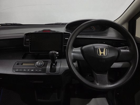 Honda Freed, 2009 года, пробег 220131 км