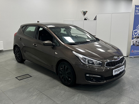 Kia Ceed Luxe, 2017 года, пробег 64605 км