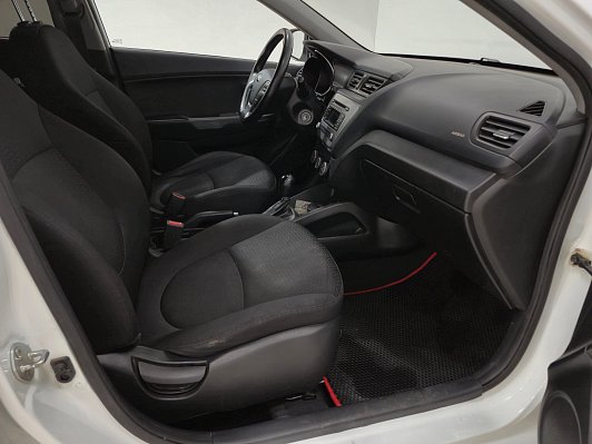 Kia Rio Prestige, 2016 года, пробег 277699 км