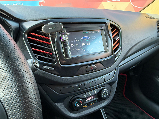 Lada (ВАЗ) Vesta, 2019 года, пробег 126900 км