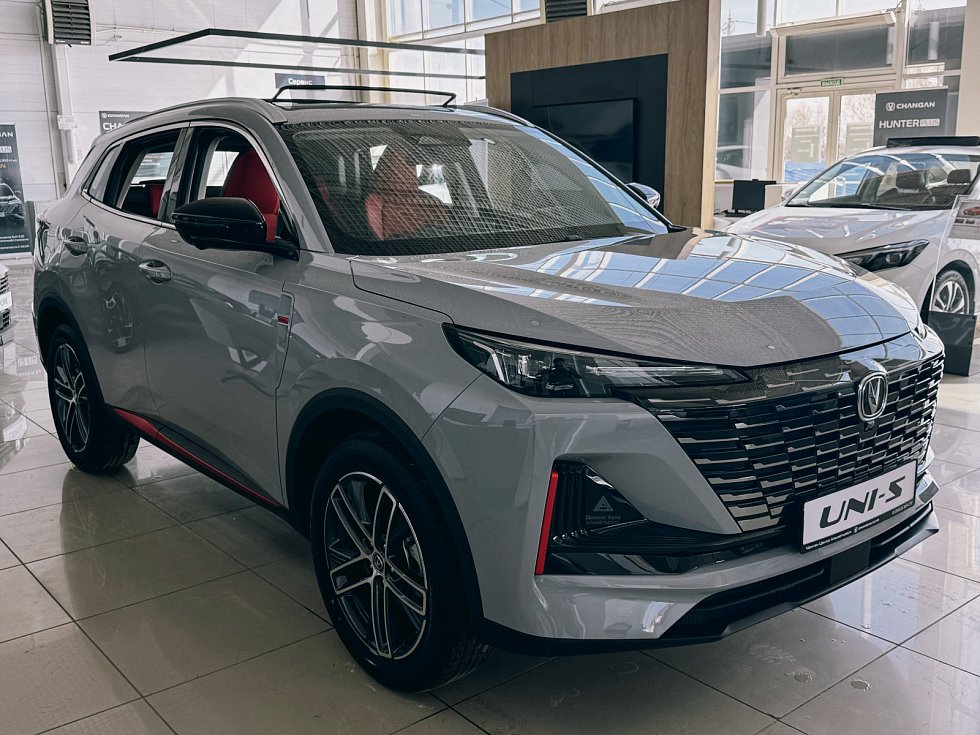 Changan UNI-S Техно, серый