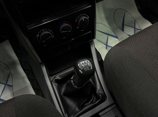 Lada (ВАЗ) Priora Норма, 2010 года, пробег 185612 км