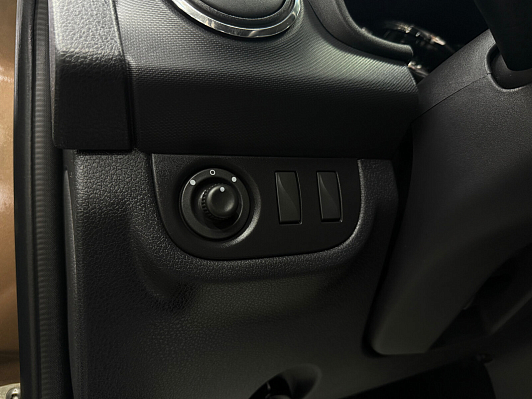 Renault Logan Stepway Life, 2019 года, пробег 113959 км