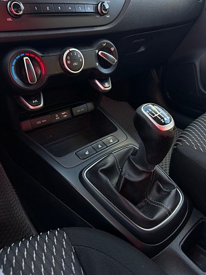 Kia Rio Comfort, 2017 года, пробег 112332 км