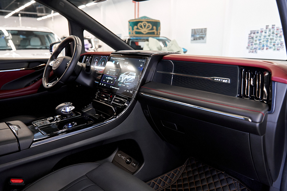 GAC M8 GX Premium, черный