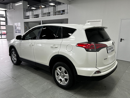 Toyota RAV4, 2017 года, пробег 165000 км