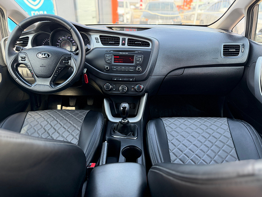 Kia Ceed Comfort, 2014 года, пробег 176212 км