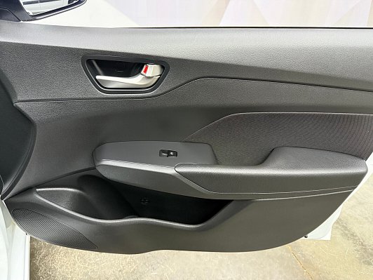 Hyundai Solaris Elegance, 2017 года, пробег 96754 км